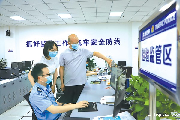 1659398420249734.jpeg b.jpeg